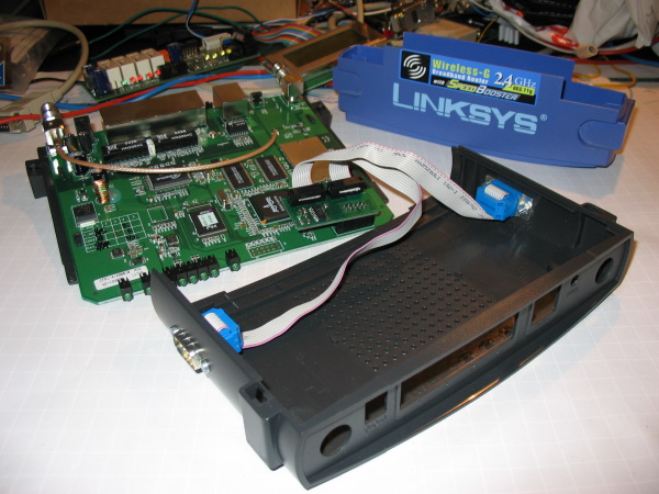 Linksys WRT54GS mit Schnittstellen